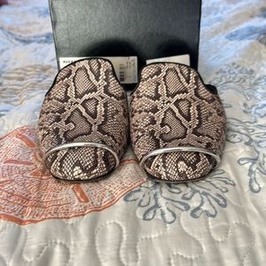 Alexander Wang Jaelle teak emboss leather slippers. Size 8.